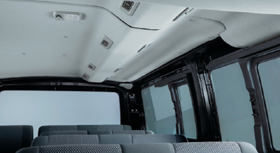 Urvan Rear air conditioning